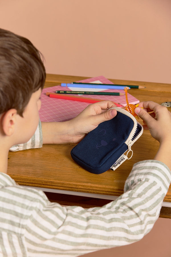 Billy Navy Pouch