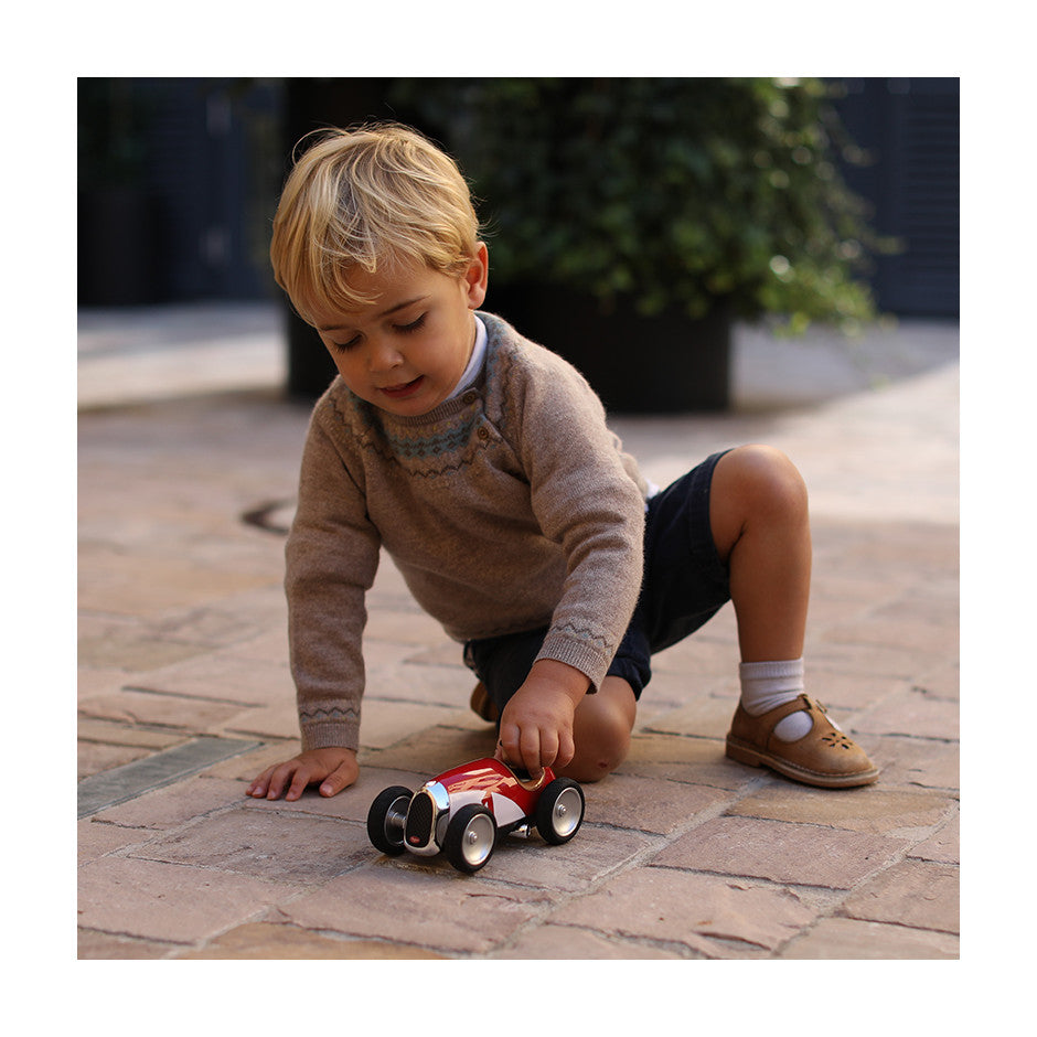 Racing car