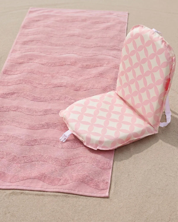 Backrest + pink towel pack