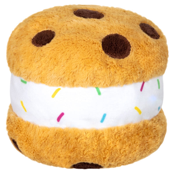 Ice Cream Sandwich with Cookies