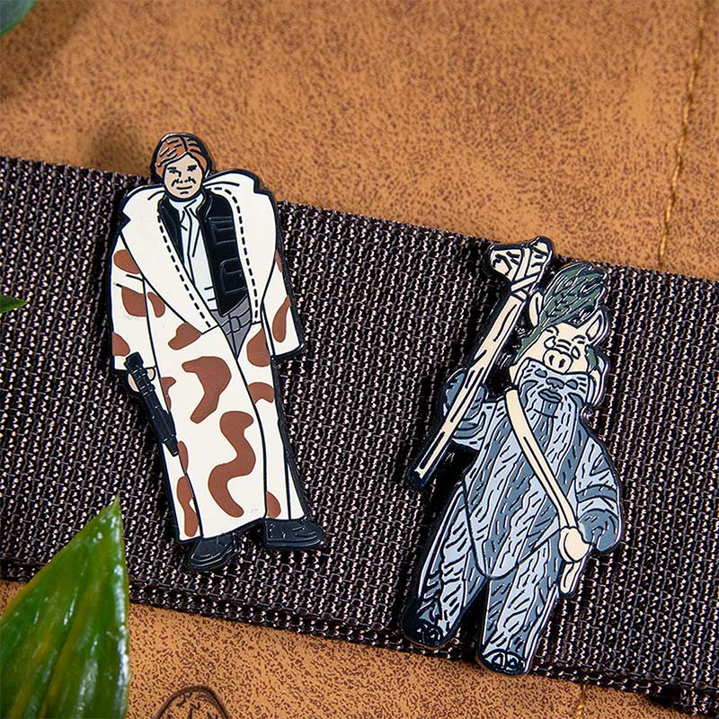 Star Wars Pin Set 1.38 – Han Solo (in Trench Coat) and Teebo