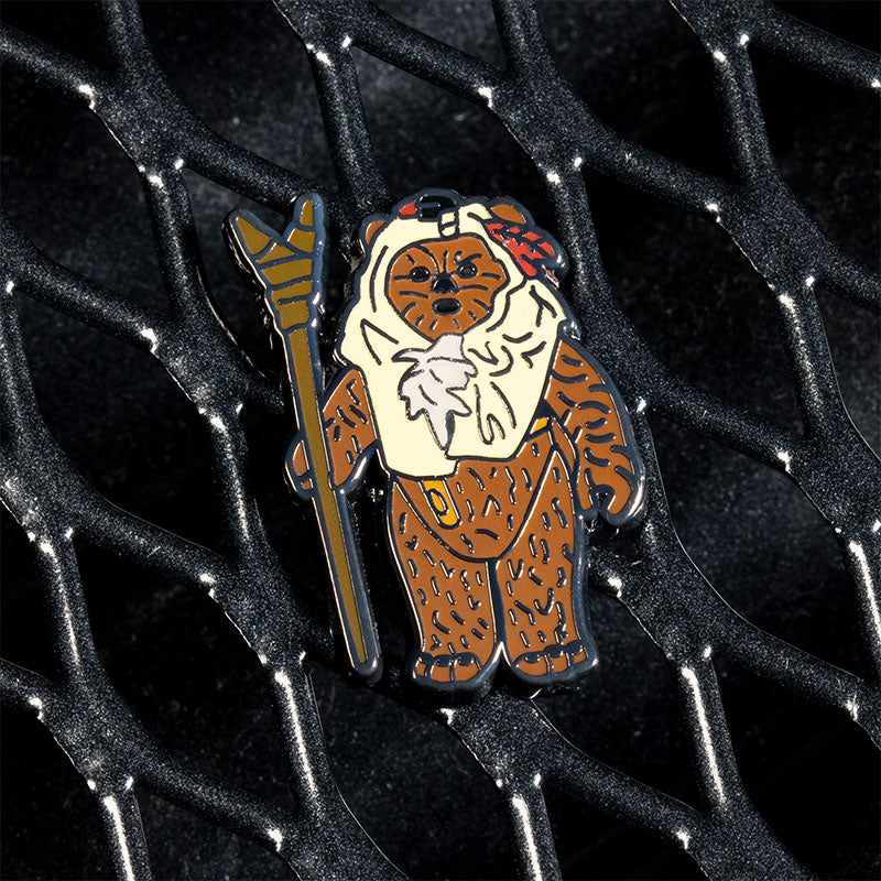 Star Wars Pin Set 1.41 – Paploo and Luke Skywalker (in Battle Poncho)