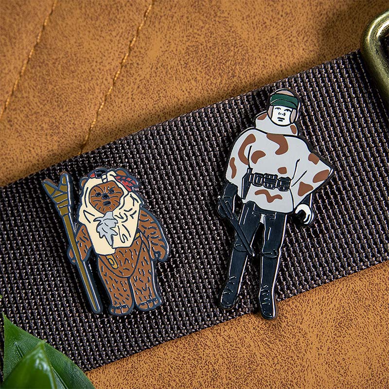 Star Wars Pin Set 1.41 – Paploo and Luke Skywalker (in Battle Poncho)