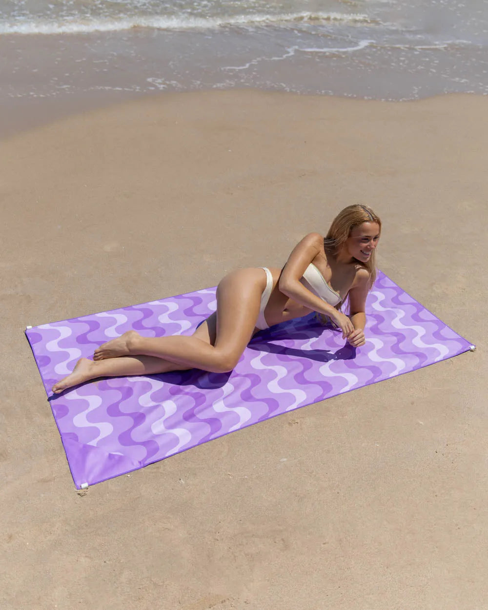 Toalla playa morada - AYLA