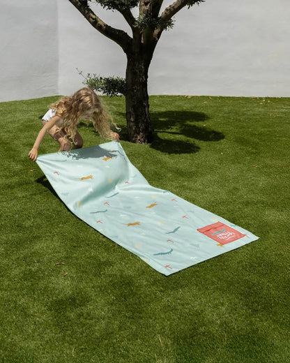 Kids' green beach towel - ALAN