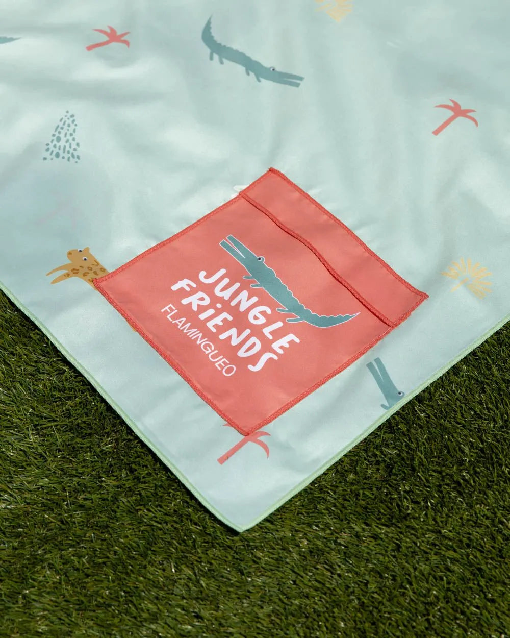 Kids' green beach towel - ALAN