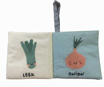 <tc>VEGGIE PALS Sensory Crinkle Cloth Book</tc>