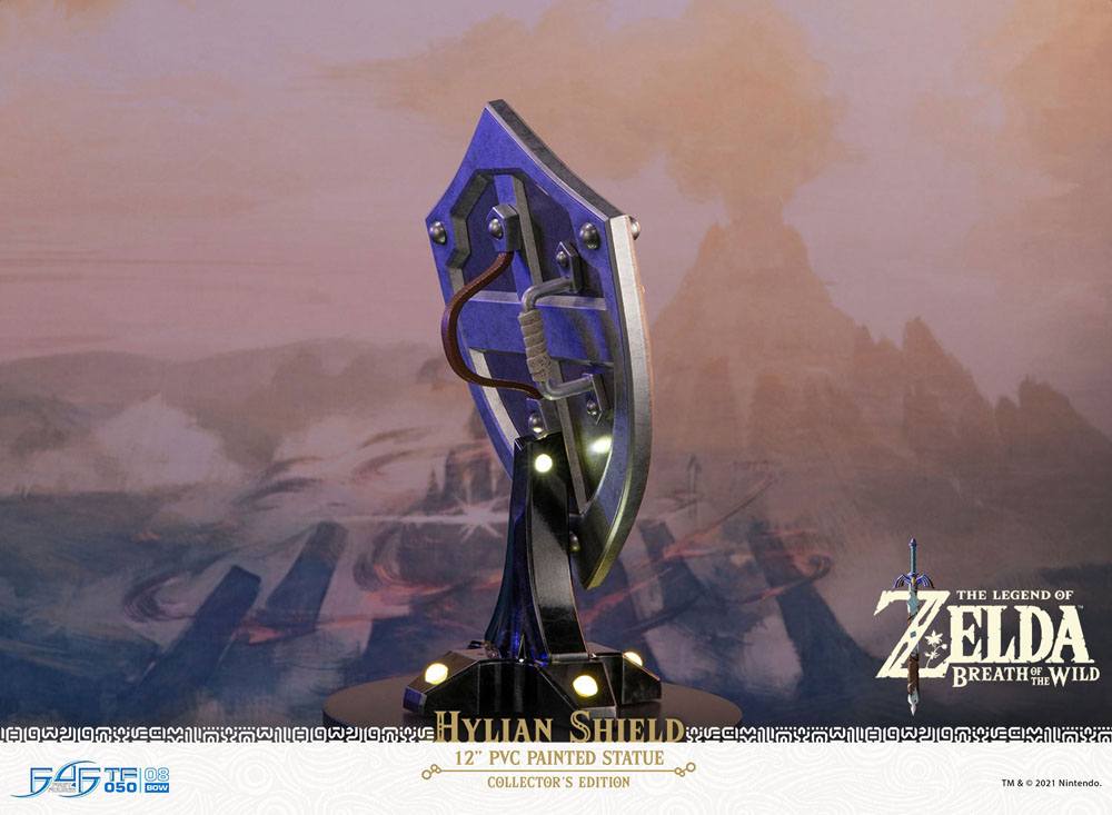 The Legend of Zelda: Breath of the Wild Statue - Hylian Shield Collector's Edition 