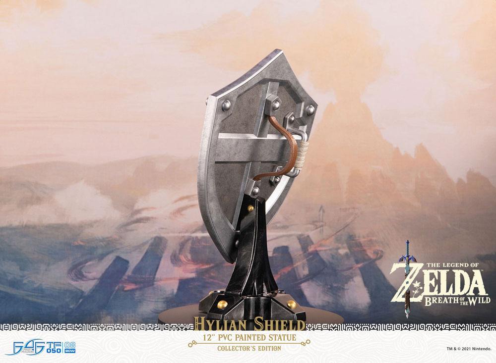 The Legend of Zelda: Breath of the Wild Statue - Hylian Shield Collector's Edition 