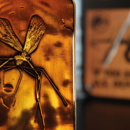 Jurassic Park Collector Metal Ingot - Mosquito in Amber