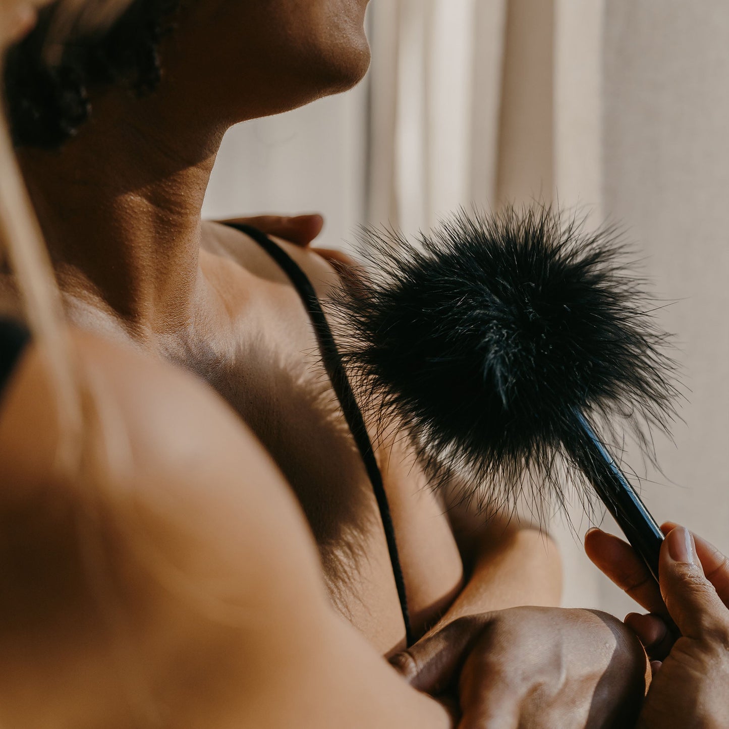 FEATHER TICKLER SET