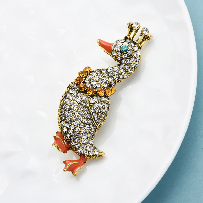 Crown crown duck brooch