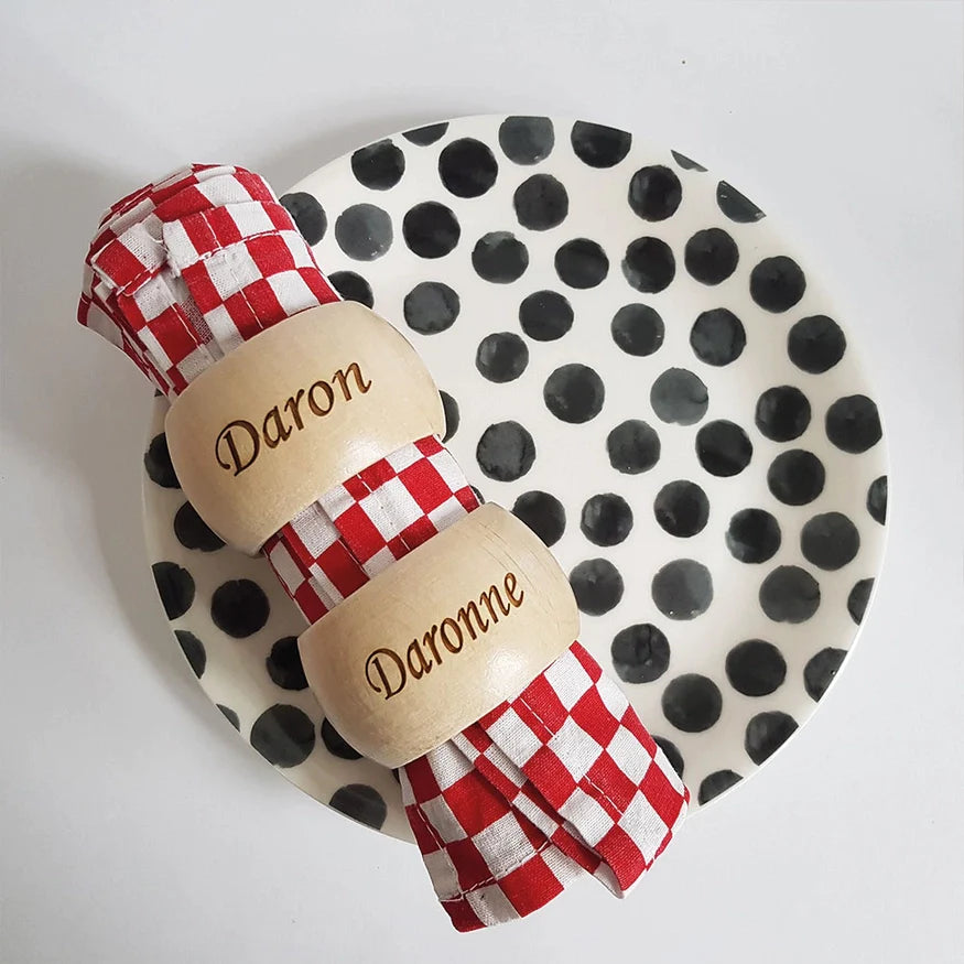 Daronne and Daron couple napkin rings