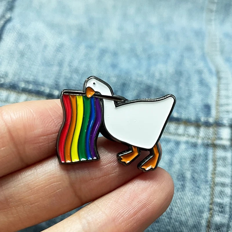 Pins Duck LGBT Flag