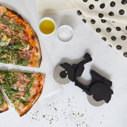 Scooter Retro Pizza Cutter Black